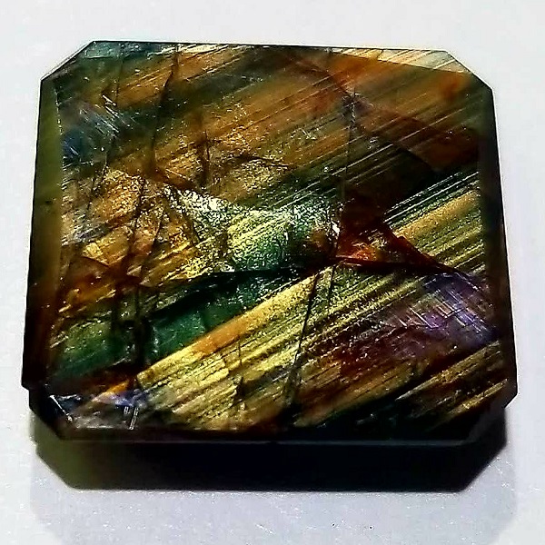Gold Sheen Sapphire
