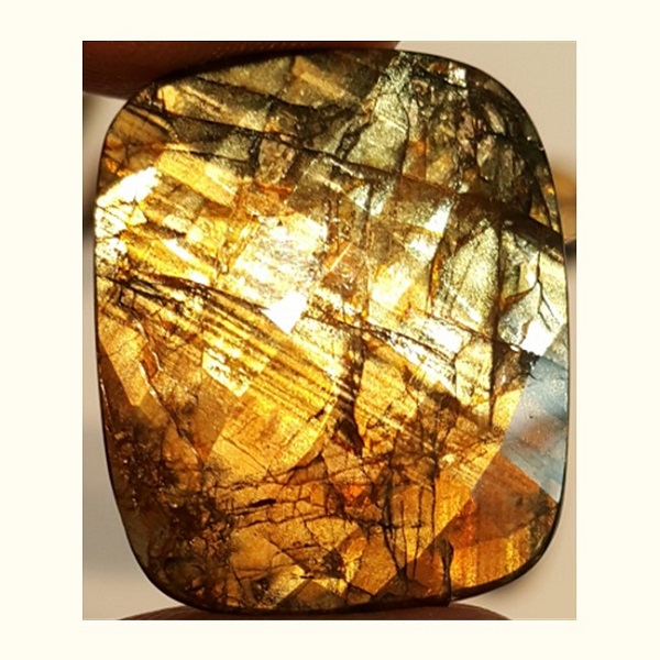 Gold Sheen Sapphire Gemstone